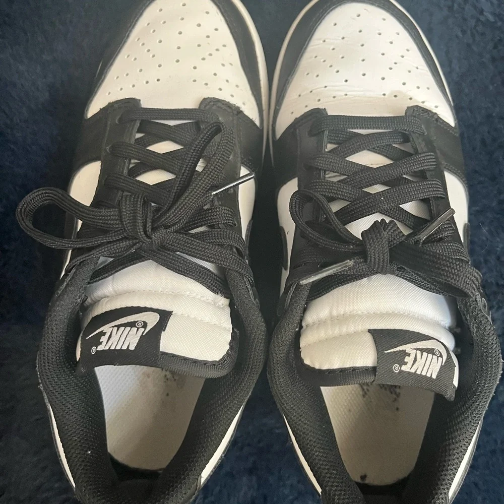 Nike Dunk Low ‘Panda’ - Picture 4 of 5